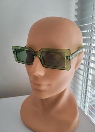 Солнцезащитные очки прямоугольные зеленые1 фото