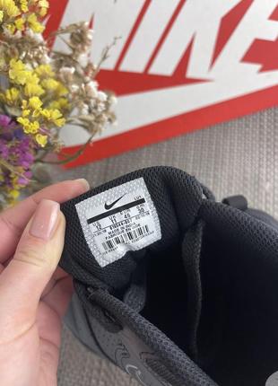 Оригинальные новые кожаные кроссовки nike2 фото