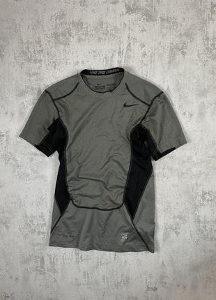 nike liberty pro combat: стиль и поддержка в каждом движении