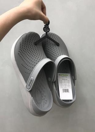 Крокс лайтрайд клог сірі crocs literide clog light grey8 фото