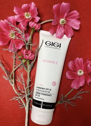 Gigi vitamin e moisturizer for oil skin spf 20. жди джи денний зволожуючий крем жирна/комбі шкіра.розлив від 20g