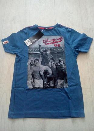 Футболка з принтом з англії