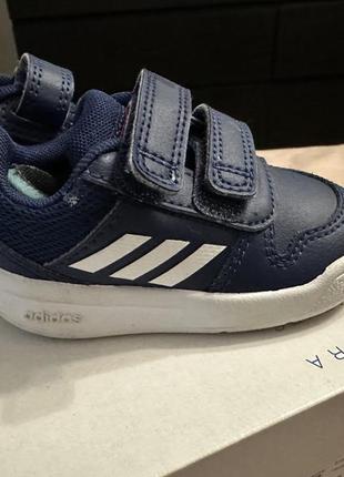 Кроссовки 19 размер