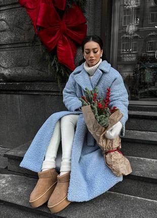 Блакитна довга шуба зі штучного хутра букле з утепленням