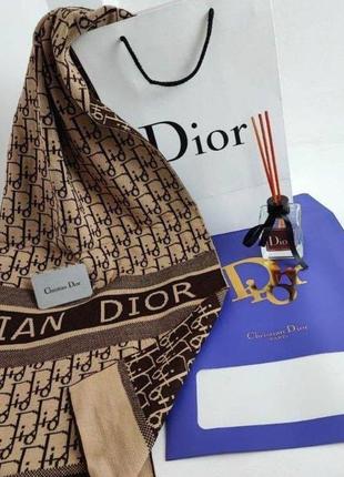 Двосторонній шарф в стилі christian dior