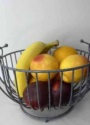 Кошик для фруктів на підніжкі завиток — 25х25 см 1025, сірий мармур