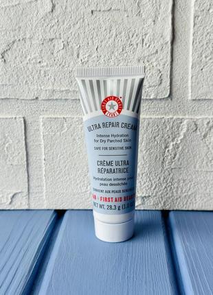 First aid beauty skin rescue oil free mattifying gel