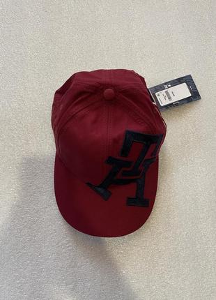 Новая кепка tommy hilfiger бейсболка (томми th x anthony ramos monogram cap) с америки9 фото