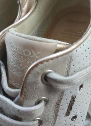 Стильні брендові літні дихаючі кросівки, кеди натуральна шкіра3 фото