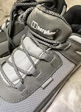 Кроссовки мужские berghaus