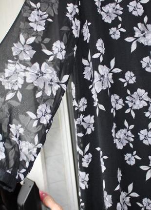 Платье а-силуэта с цветочным принтом из шифона4 фото