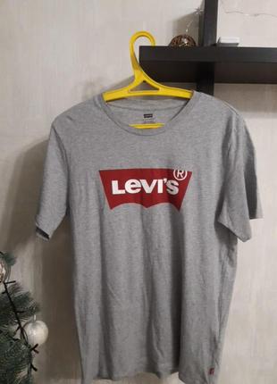 Футболка levis