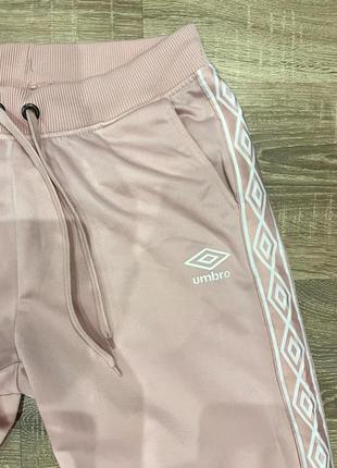 Спортивные штаны umbro