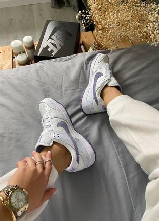 Чудові жіночі кросівки nike wmns dunk low og purple pulse білі з бузковим10 фото