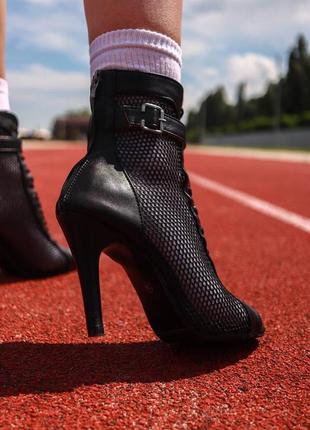 Туфлі high heels black leather8 фото