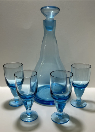 Набор штоф и четыре рюмки голубое цветное стекло времён ссср.1 фото