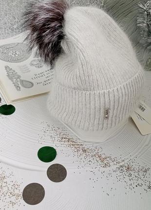 Жіноча шапка рубчик з помпоном з натурального хутра ⚪5 фото