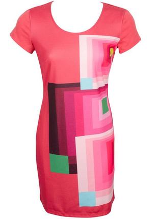 Розовое платье desigual с геометрическим узором1 фото