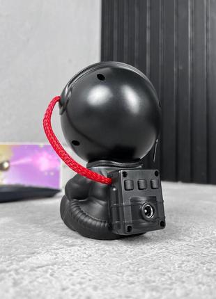 Лазерний нічник-проектор зоряного неба астронавт сидячий – з пультом вт5973