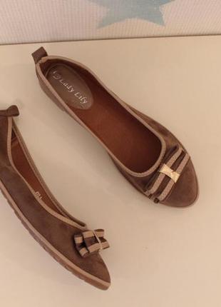 Балетки, туфлі, мокасини 39 розміру на низькому ходу