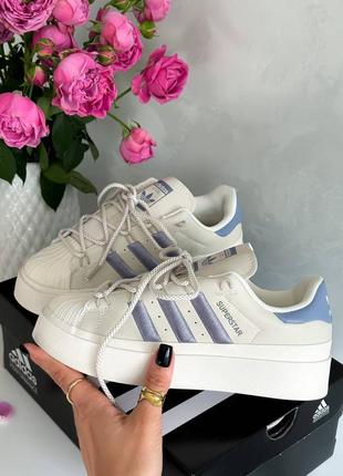 Нереально красивые женские кроссовки на платформе adidas superstar bonega beige blue бежевые с небесно-синим1 фото