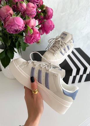 Нереально красивые женские кроссовки на платформе adidas superstar bonega beige blue бежевые с небесно-синим5 фото