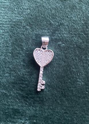 Кулон яскравий ключик біжутерія