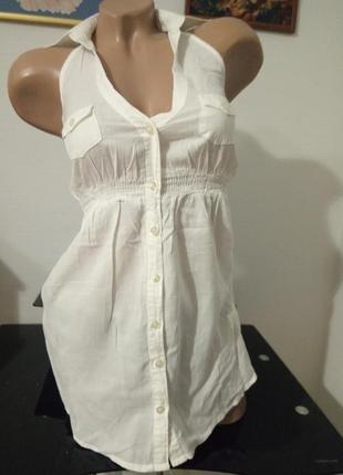 Супер класна блуза з відкритою спиною.