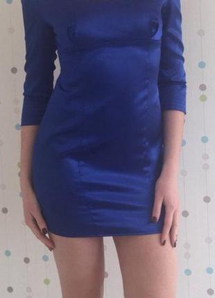Атласное синее платье синего цвета синее вечернее коктейльное нарядное праздничное мини