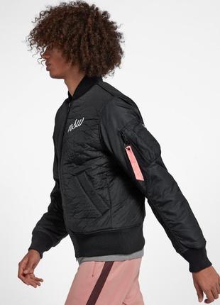 Куртка, бомбер tint nike nsw synthetic fill bomber jacket men's s small black / pink2 фото