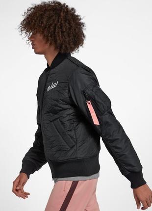 Куртка, бомбер nike nsw synthetic fill bomber jacket men's s small black / pink2 фото