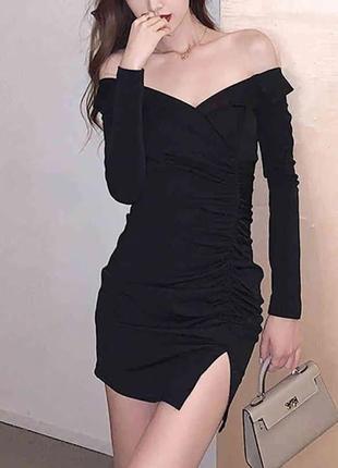 Стильное платье prettylittlething