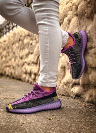 Кроссовки женские, мужские adidas yeezy boost 350, фиолетовые (адидас изи буст, адидасы)4 фото
