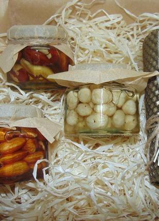 Фундук, миндаль, бразильский орех подарочный набор7 фото