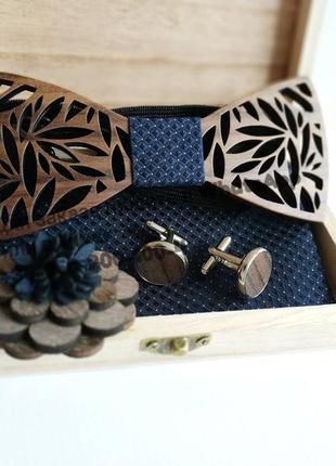 Набір запонки дерев'яна краватка метелик хустку 3д брошка у дерев'яній коробочці скриньці весільний1 фото
