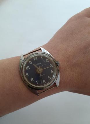 Восток!⏳ часы наручные в стальном копусе винтаж ссср советские чистопольский завод