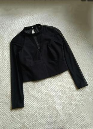 Черная укороченная блуза с длинным прозрачным рукавом сеткой , топ .7 фото