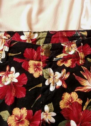 Коттоновые шорты esmara в цветочный принт, яркие джинсовые шорты в цветы2 фото