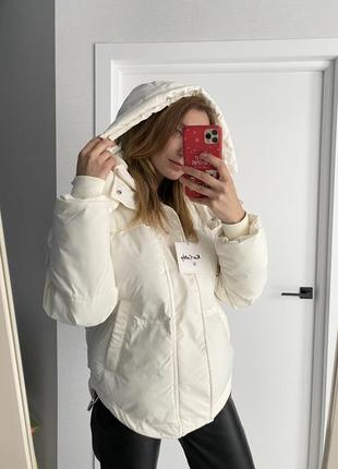 Куртка теплая белая молочная ами ami зимняя осеняя2 фото