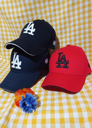 Бейсболки для мужчин и женщин