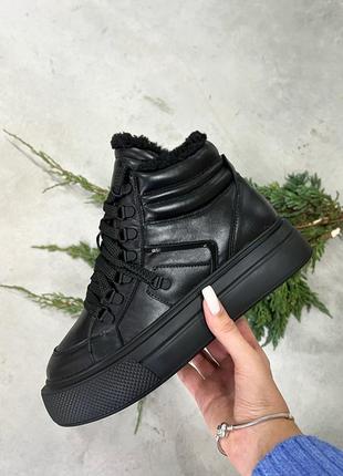 Стильные черные женские кроссовки ботинки на массивной подошве кожаные/кожа-женская обувь на зиму 20242 фото