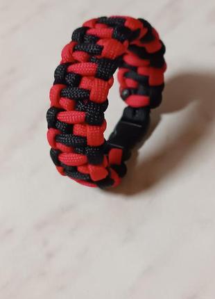 Красно-черный браслет из паракорда детской, подростковый, женский размер