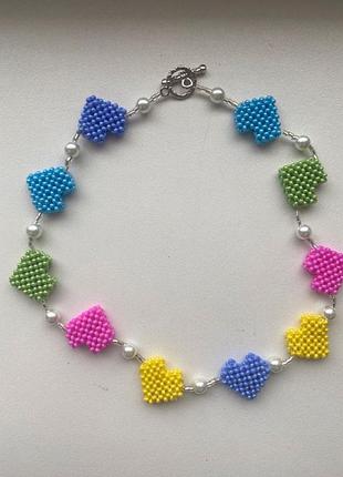 Ожерелье с сердечками, сердечки из бисера на ожерелье