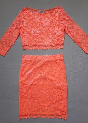 Бомбезный яркий кружевной костюм на подкладке кроп топ с юбкой zack london