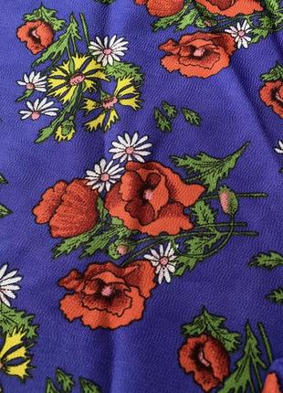 Плотная гладкая ткань похожая как атлас с маками производство ссср