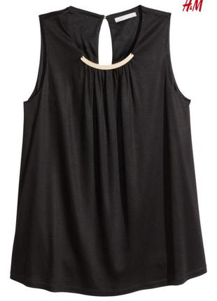 Черный топ блуза h&m с золотистым декором1 фото
