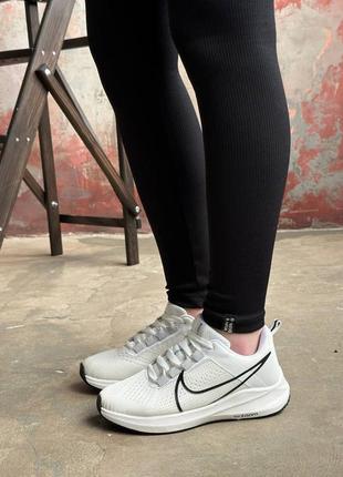 Кроссовки el producto Nike Amixa EU 42 Pale Ivory White Topaz Gold Black