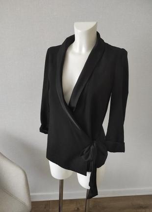 Черный пиджак женский жакет
