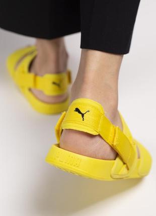Босоніжки босоніжки puma sandal yellow сандалі сандалі2 фото