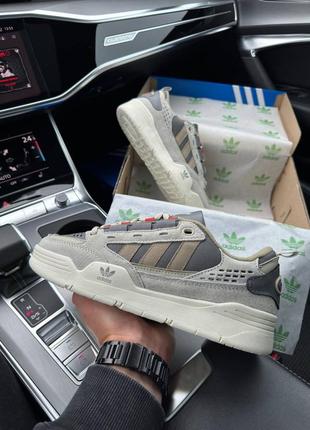 Кроссовки adidas